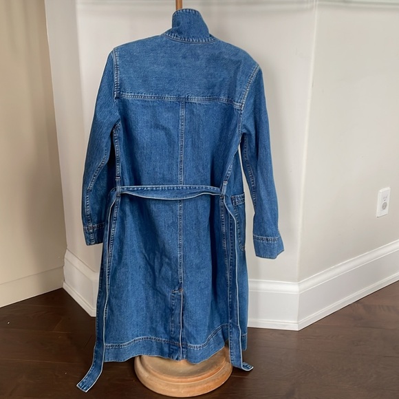 J. Crew, ladies 3/4 length denim jacket.  Excellent condition. - Picture 4 of 4